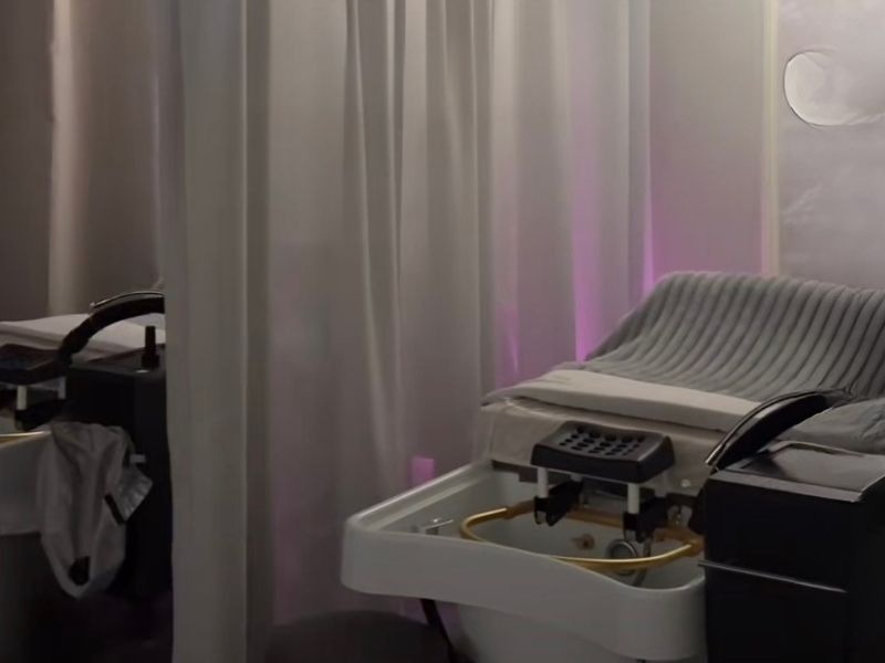 Head Spa Schulung – Praxis am Waschbecken